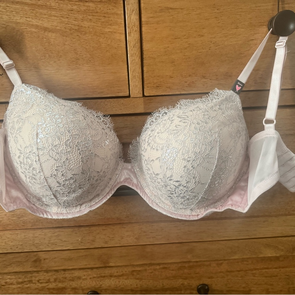 Victoria’s Secret Very Sexy Elegant Push Up Lace Underwire Bra - pink